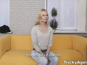 Gros seins éjacule f ...