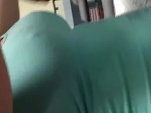 Une asiatique ligoté ...